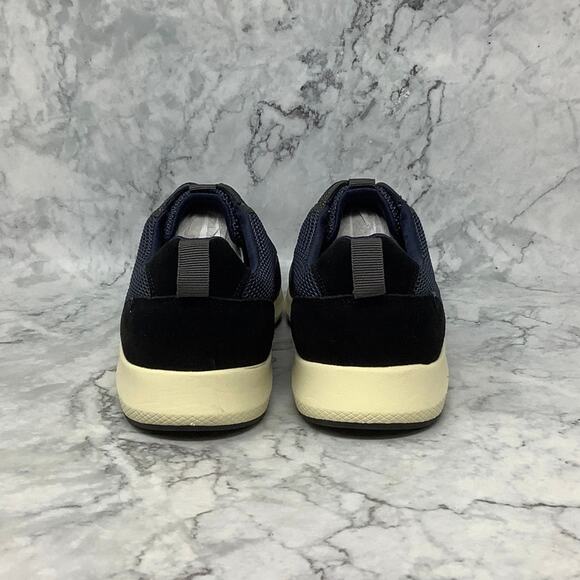 Vince Camuto Size 9.5M Eclipse/Black Emmitt Mesh Trainer Sneaker Shoes BR10-2 - Picture 5 of 10